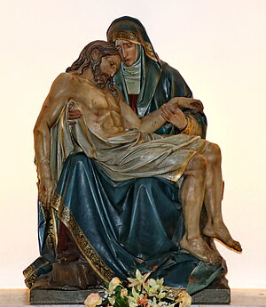 Haslau-Maria Ellend, Pfarr- und Wallfahrtskirche Unsere Liebe Frau, neugotische Pietà